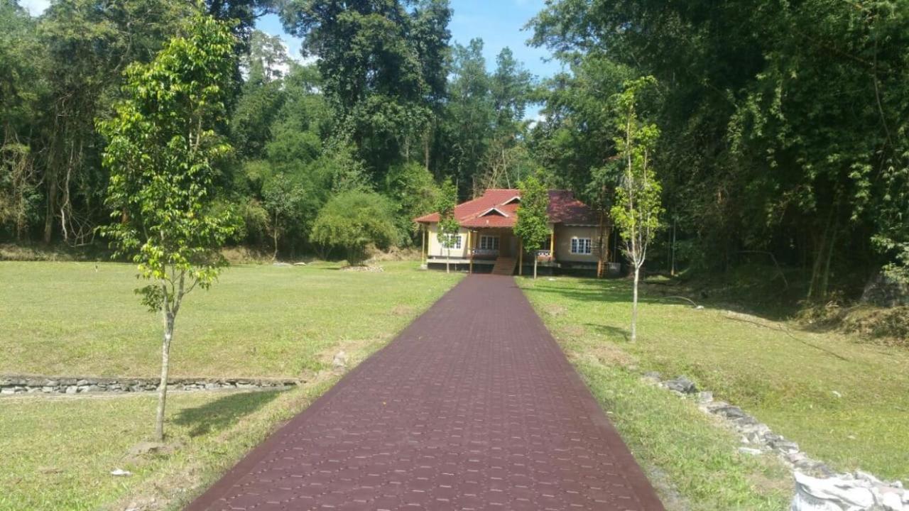 Elephant Valley Resort Pulpally Exterior foto